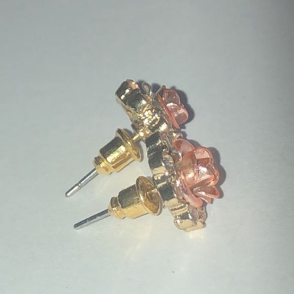 Vintage Gold Tone & Rhinestone 3D Rose Gold Tone Flower Boho Pierced Earrings - Picture 6 of 6